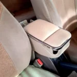 کنسول وسط چهار لیوان